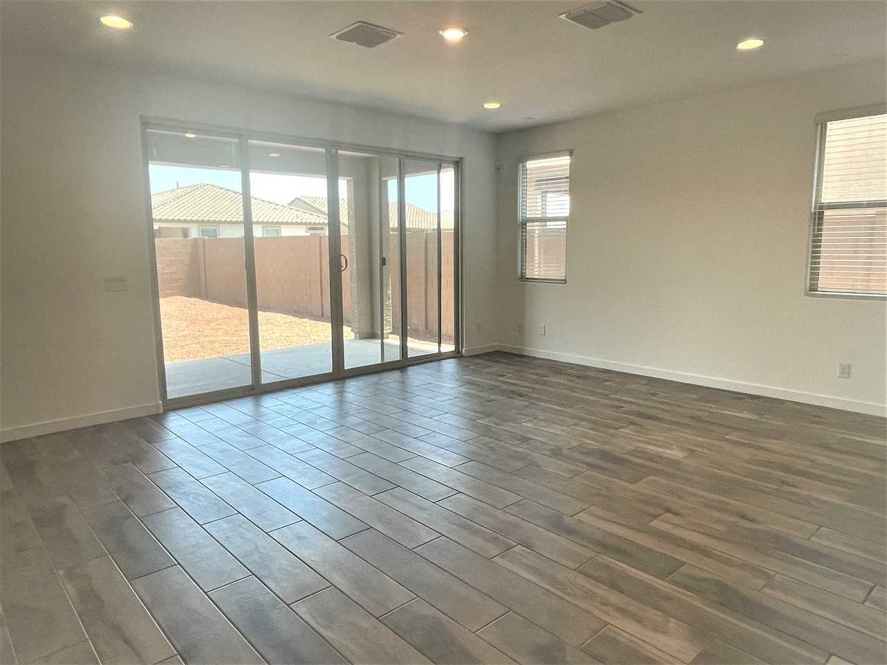 4329 N 94th Dr - Photo 2 of 34