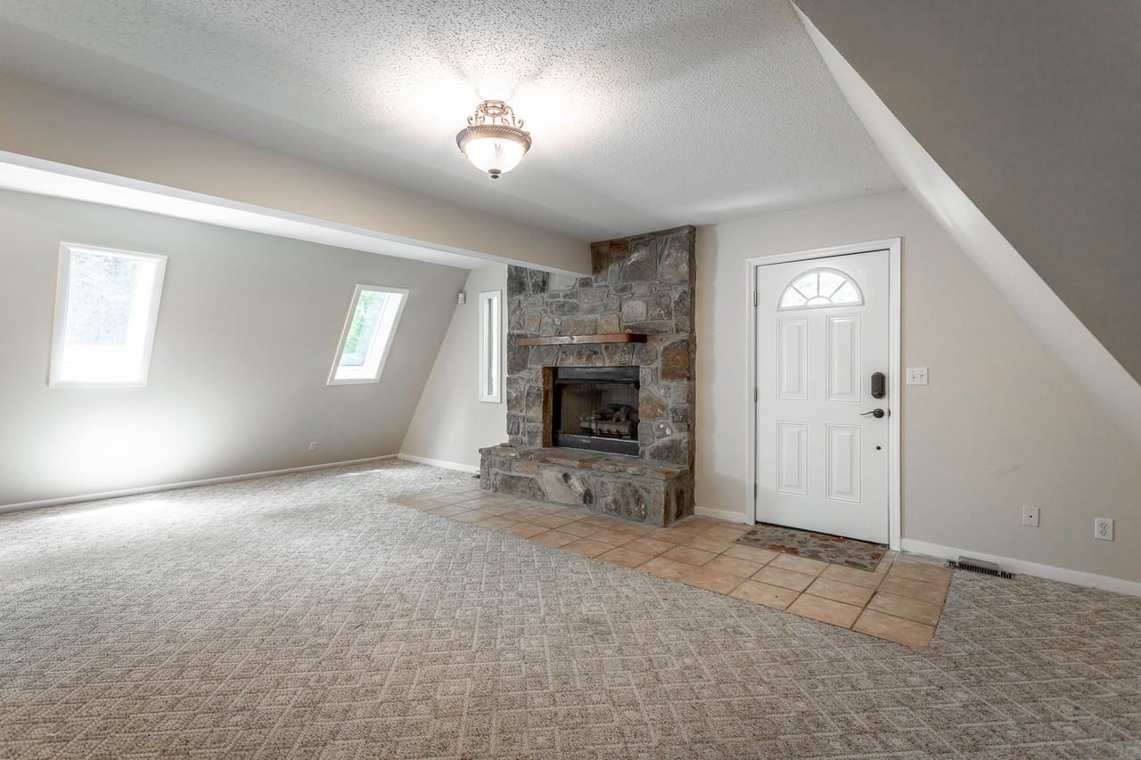 1602 Rustic Homes Ln - Photo 2 of 50