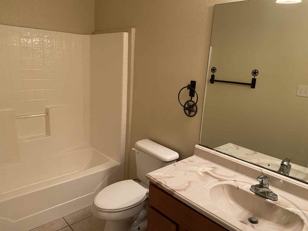 1409B Martin St - Photo 3 of 4