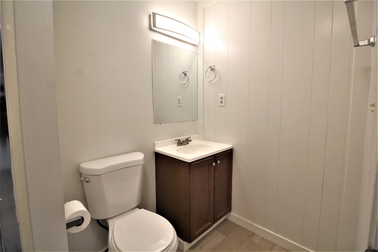 3238 W Malad St - Photo 4 of 7