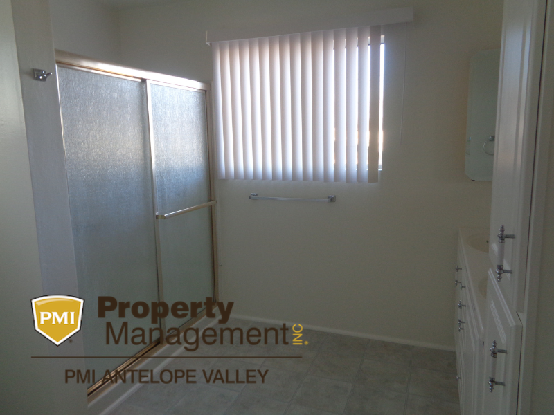 44807 Gadsden Ave - Photo 3 of 5