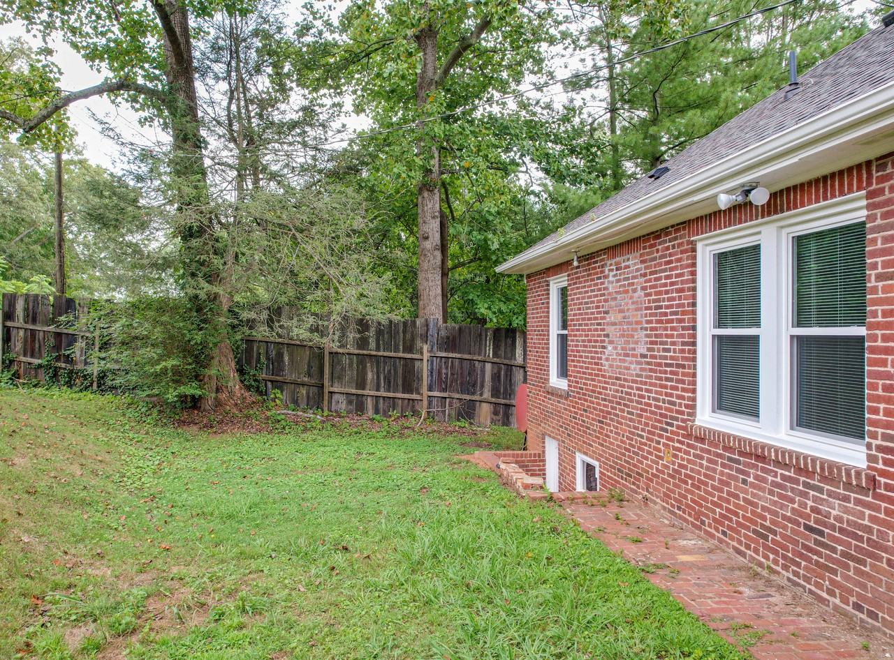 7 Enka Pine St - Photo 6 of 23