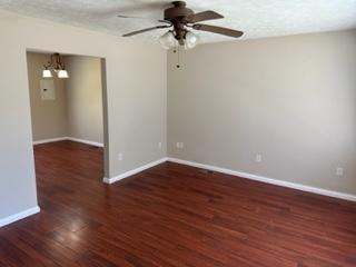 111 Wilarose Dr - Photo 3 of 12