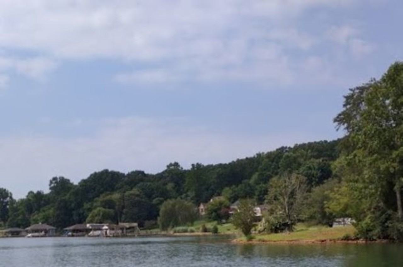 3097 Skyway Drive - Photo 3 of 16