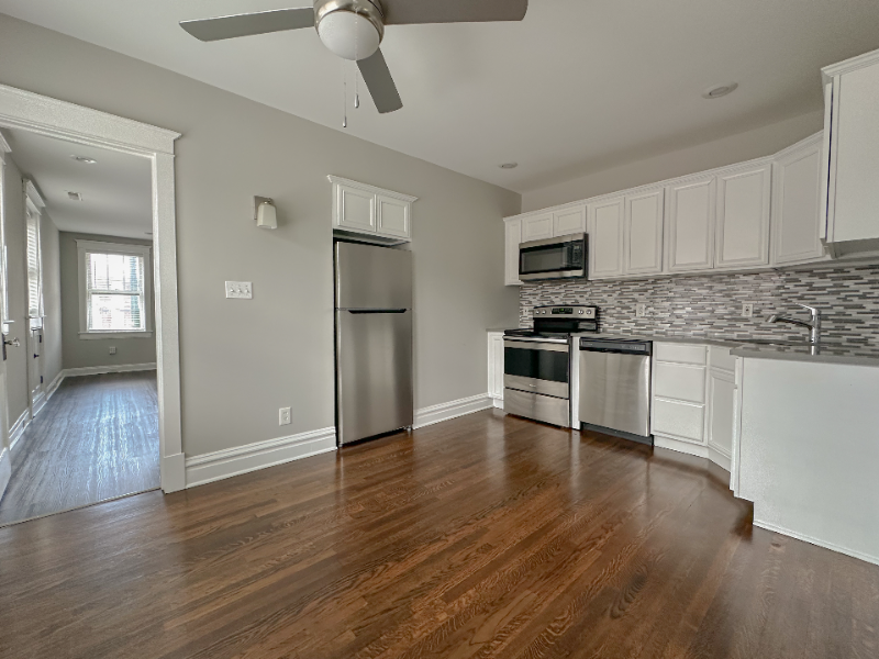 2102 Wyoming St #1F - Photo 2 of 9