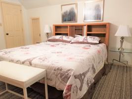 featured image of Princeton Cir NE & Cook Ave NE