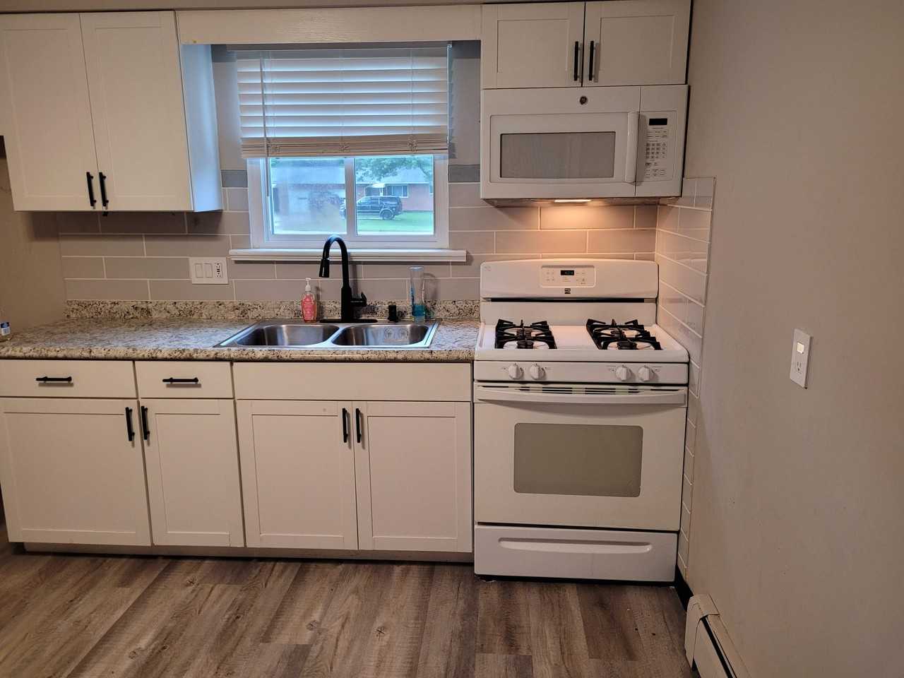 21119 Albion Rd #21119 - Photo 3 of 6