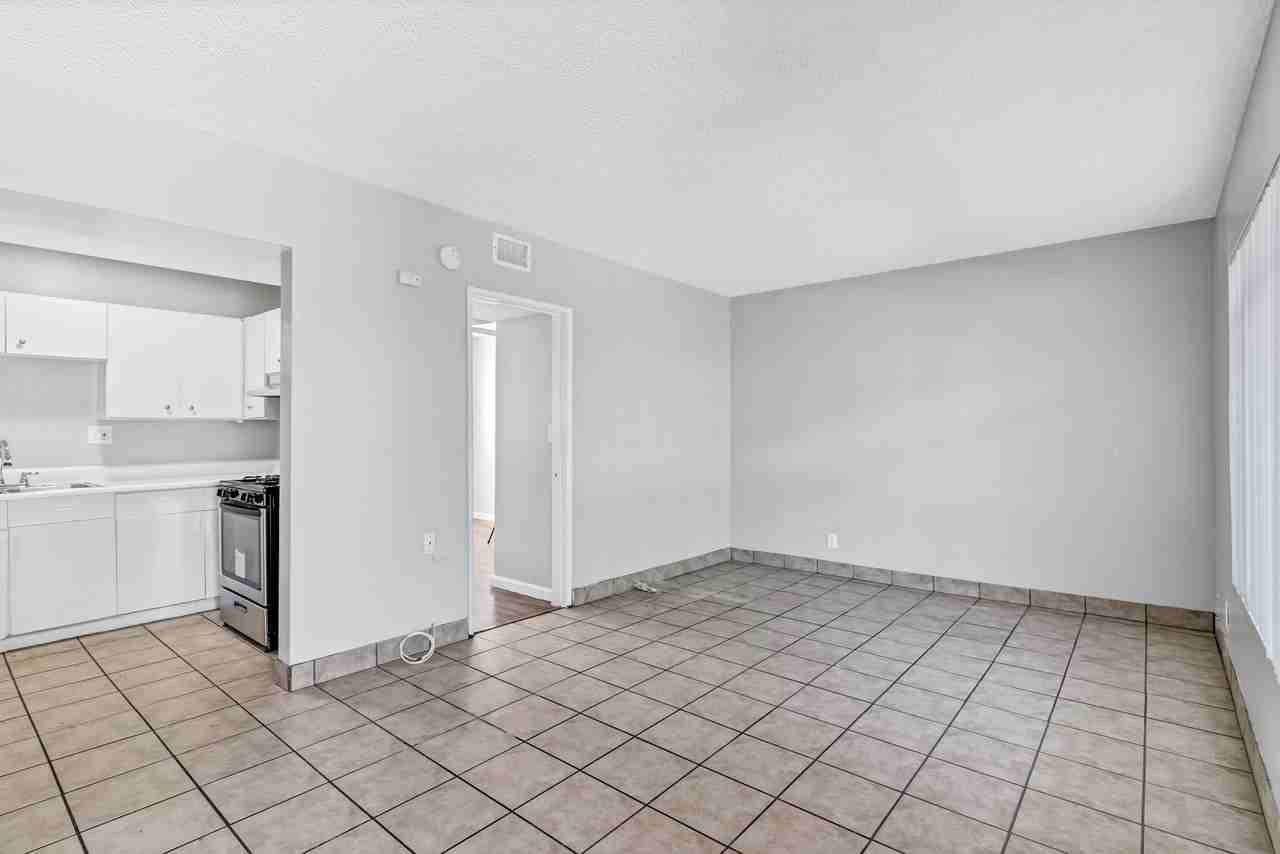 709-15 Northgate Ln. - Photo 4 of 16