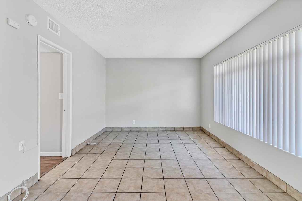 709-15 Northgate Ln. - Photo 5 of 16