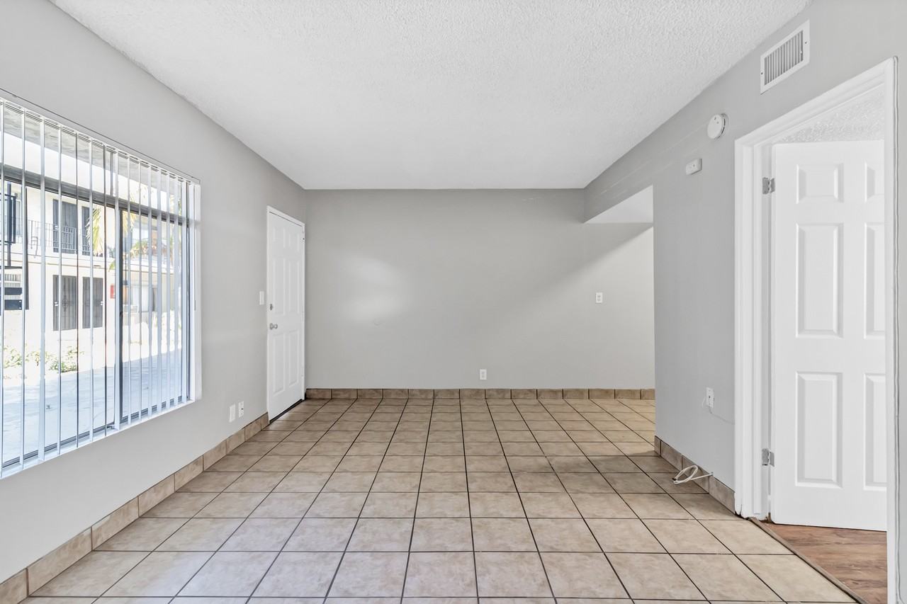 709-15 Northgate Ln. - Photo 7 of 16