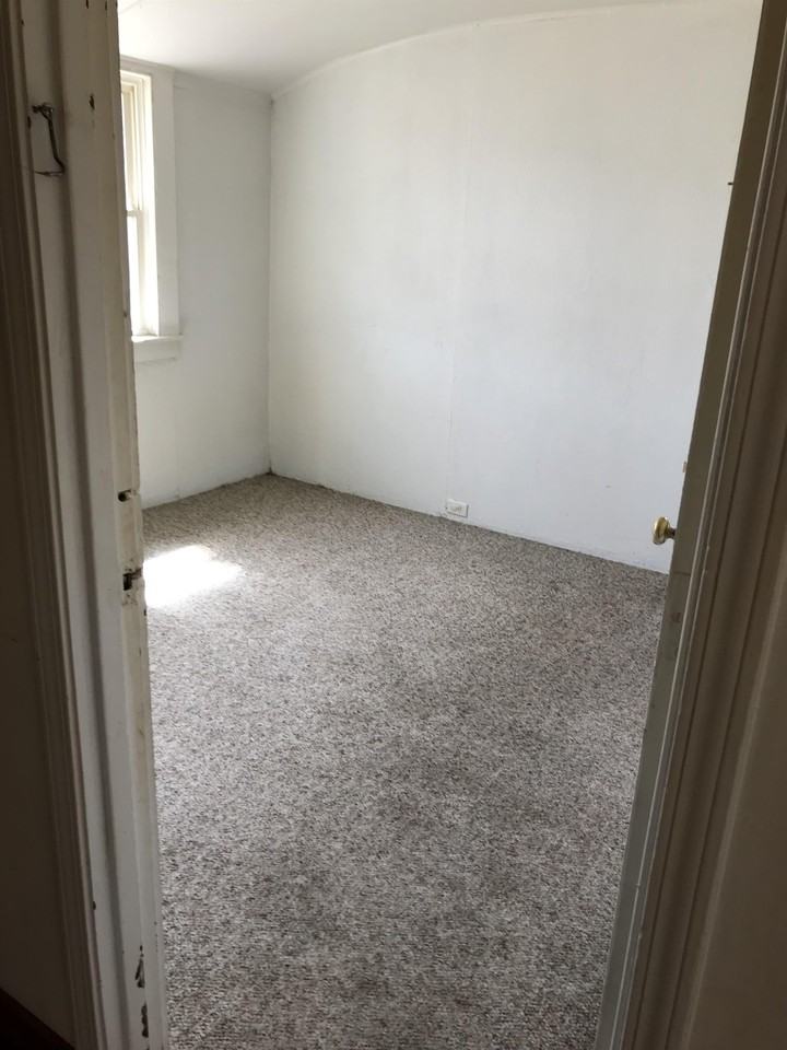 4331 W. Hallett - 3 #3 - Photo 4 of 10