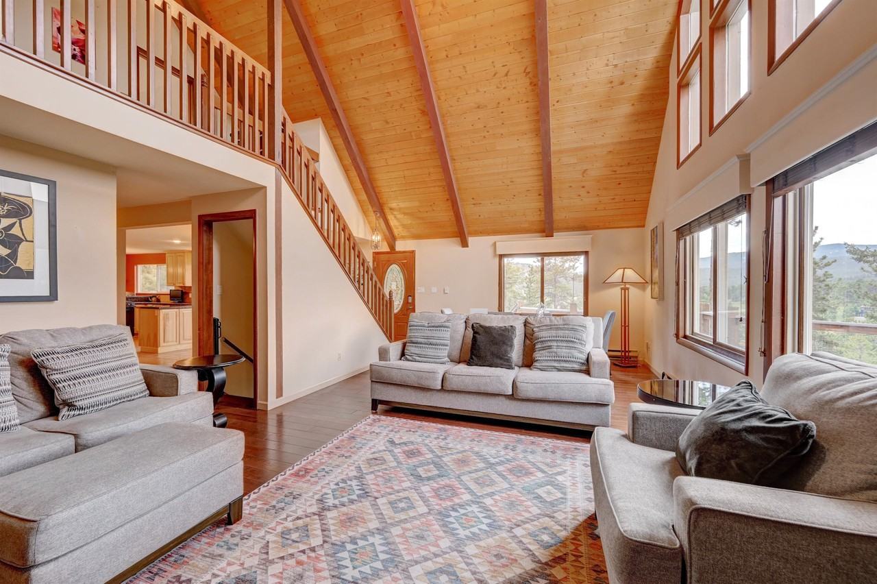 8760 Grizzly Way #1 - Photo 7 of 28