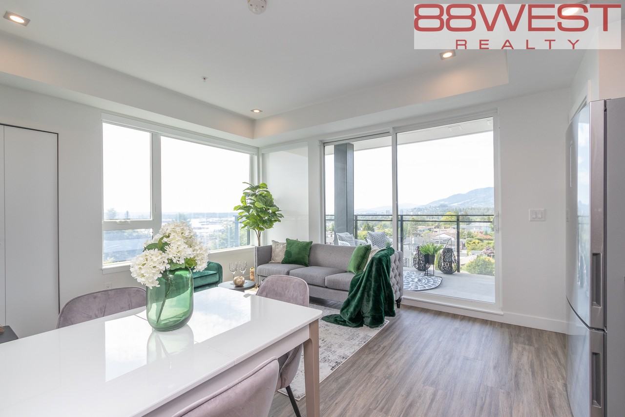 181 6th Street West #405 - Photo 6 of 31