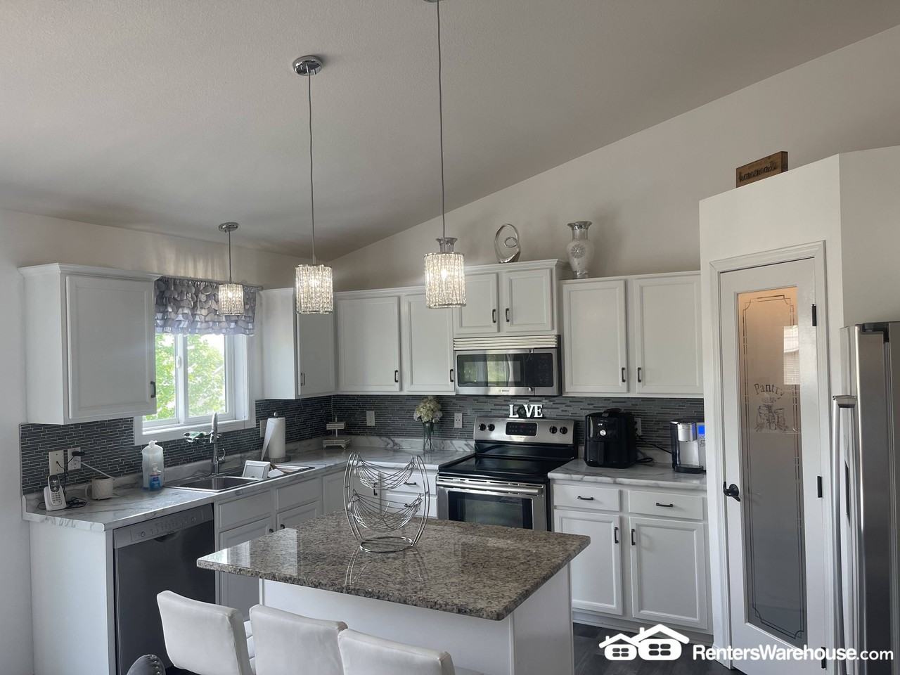 6480 55th Ave Nw - Photo 3 of 10