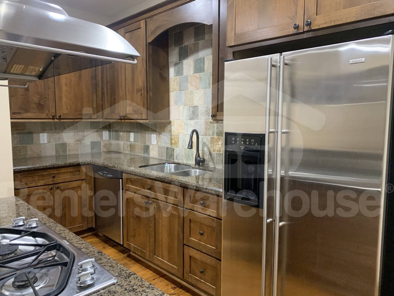 102 Riley Ln - Photo 3 of 10