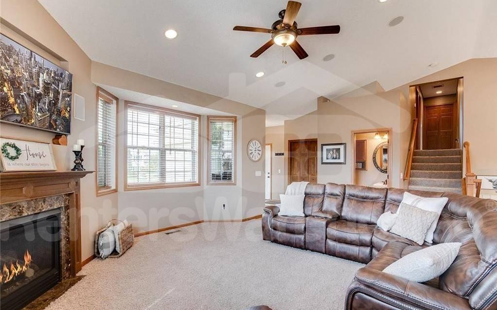 23307 Jonquil St Nw - Photo 2 of 10