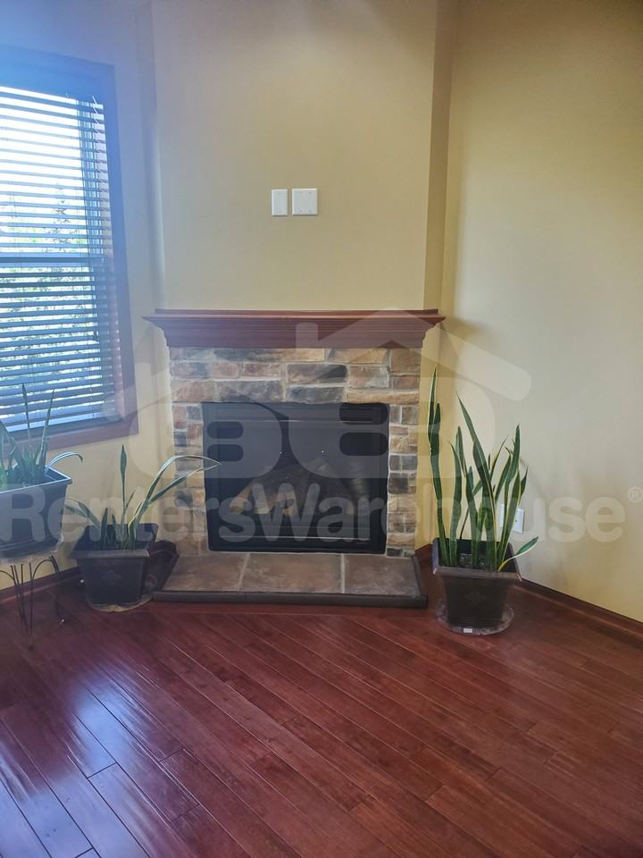 9536 Declaration Dr - Photo 3 of 10