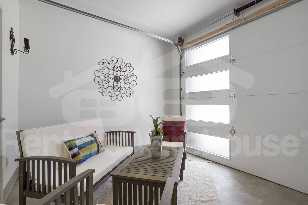 7807 W 43rd Pl - Photo 3 of 10