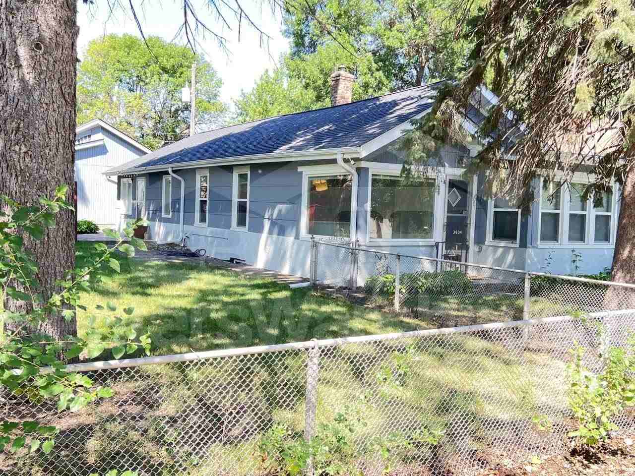 2634 California St Ne - Photo 2 of 10