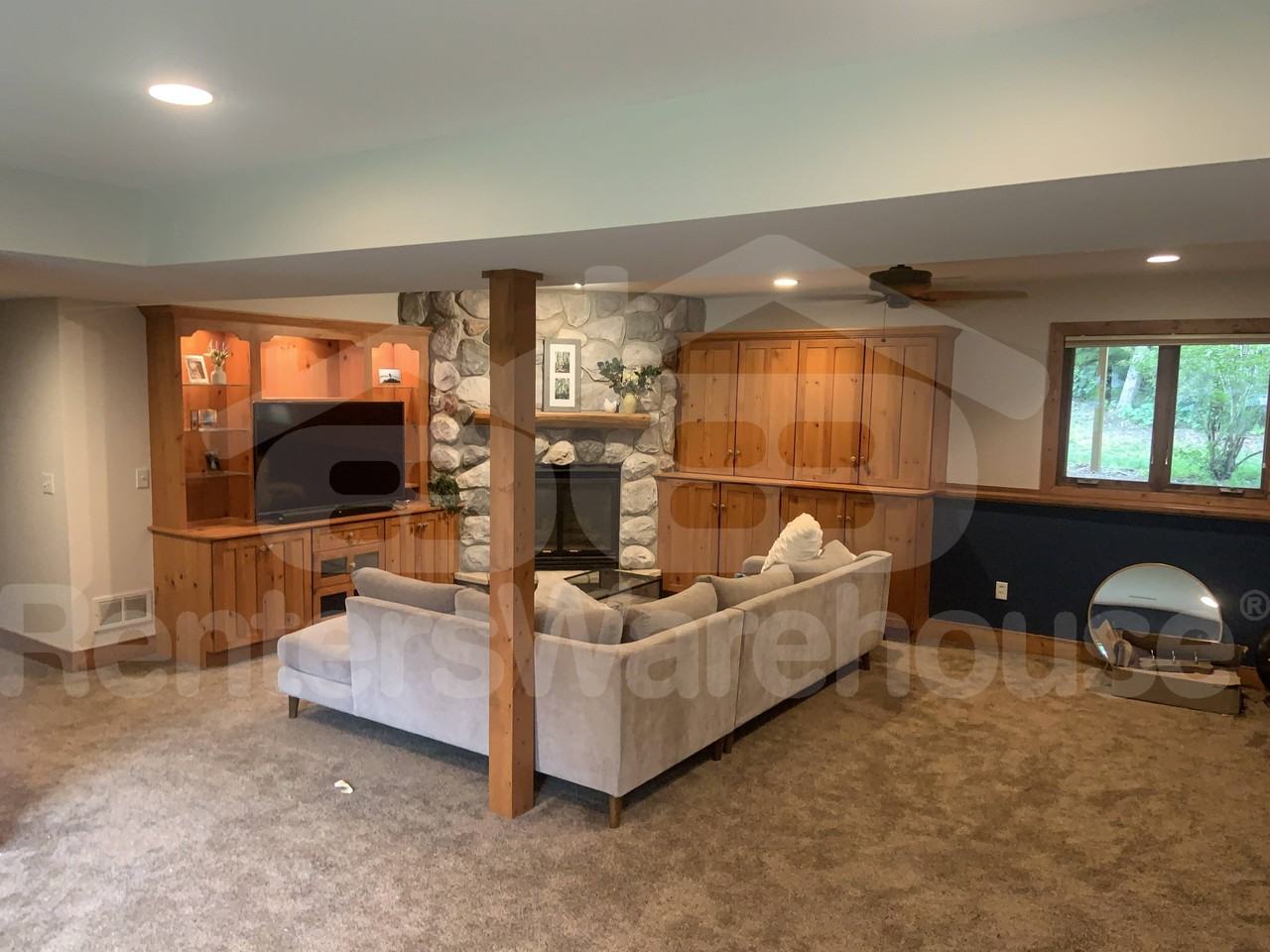 8213 Maryland Rd - Photo 3 of 10