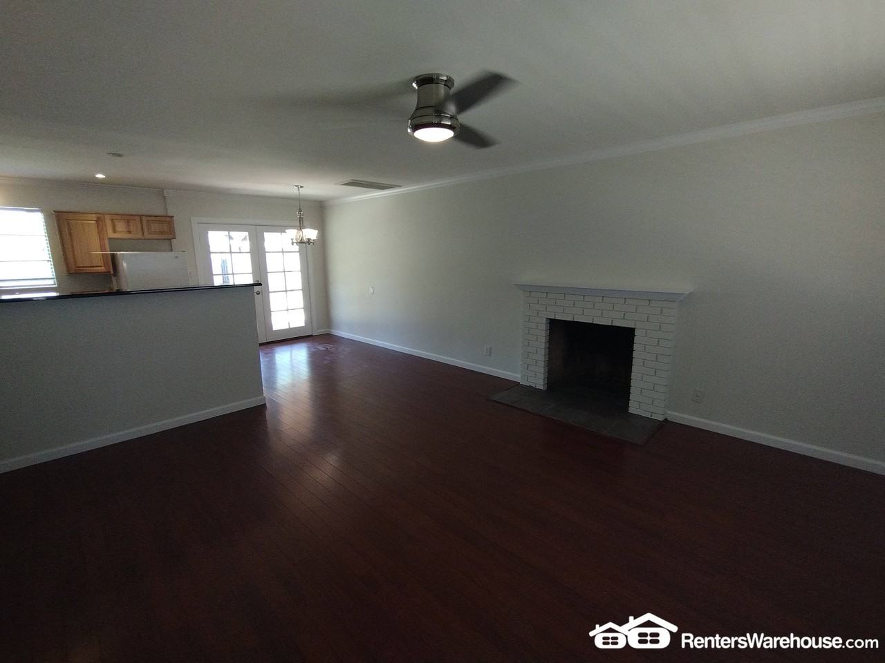 6557 E 5th St - Photo 3 of 10