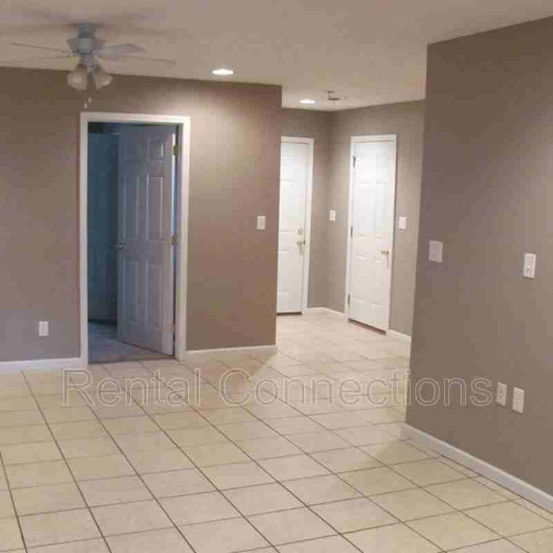 209 N Pine A #A - Photo 3 of 6