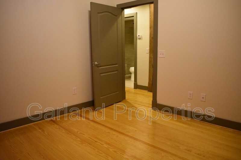 113 Norfolk Avenue Southwest #8 - Photo 6 of 18