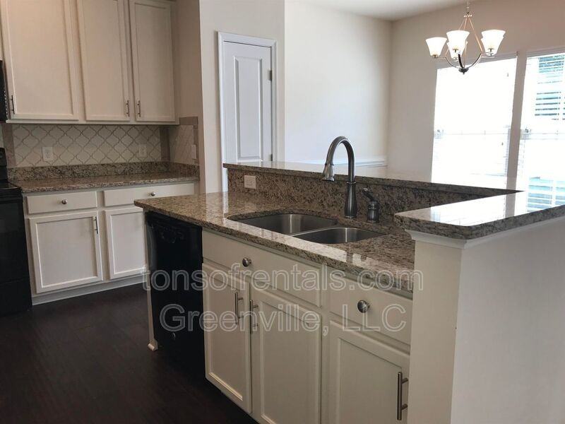 355 Bellerive Dr - Photo 7 of 18