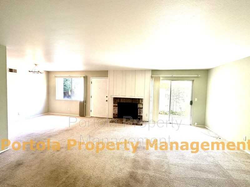1476 Dolphin Dr - Photo 2 of 10