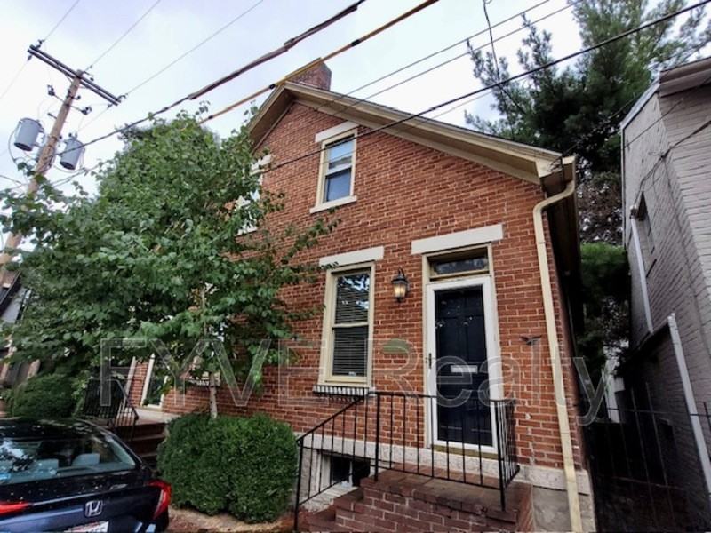 722 S Pearl St - Photo 3 of 38