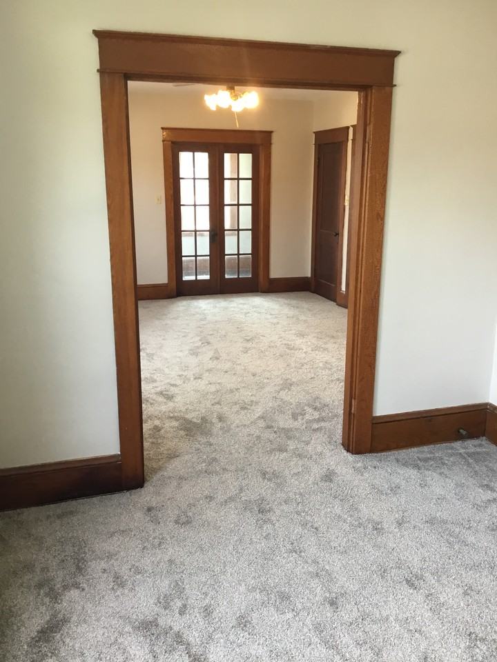 918 West 32nd Street #2 - Photo 3 of 20