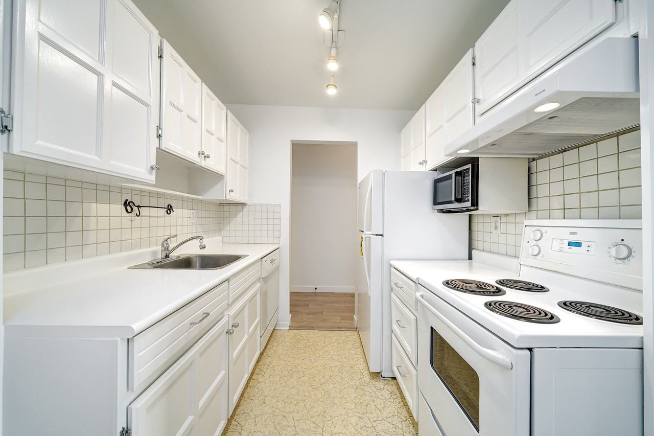 3353 Heather Street #210 - Photo 3 of 14