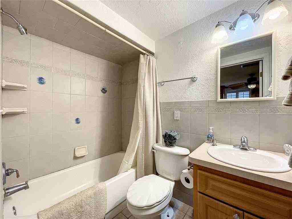 12621 1st Isle #NA - Photo 3 of 29