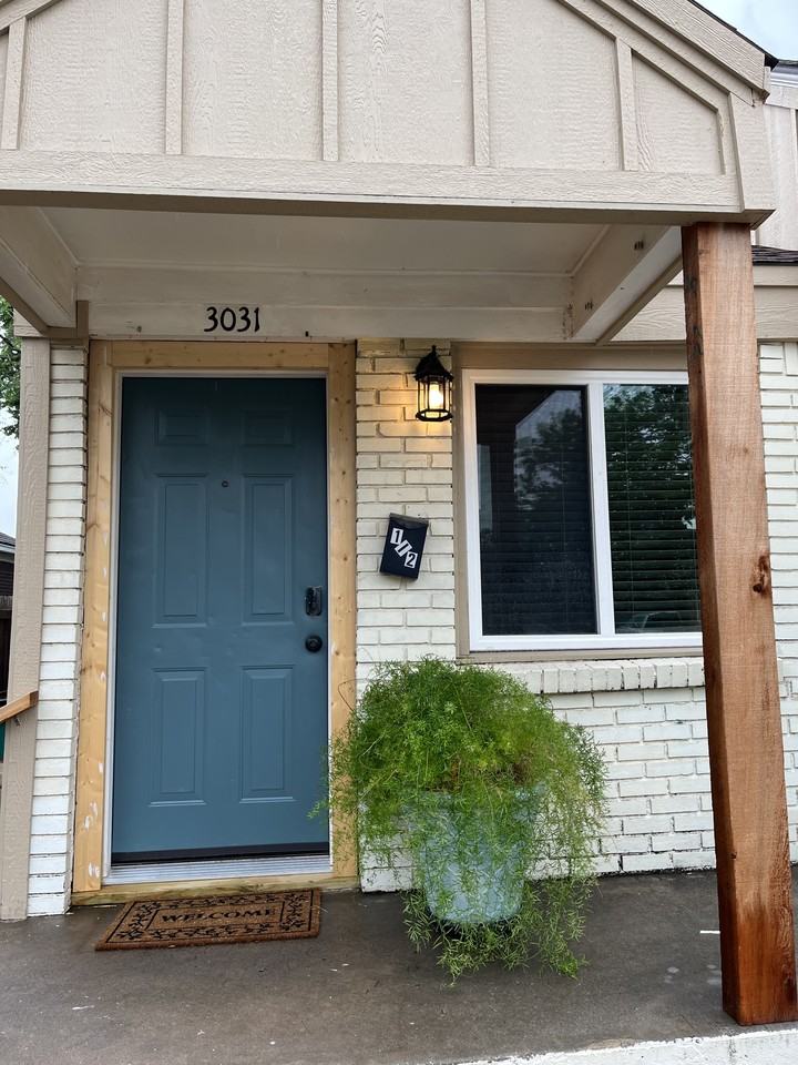 3031 Nw 20th St #3031-1-2 - Photo 2 of 22