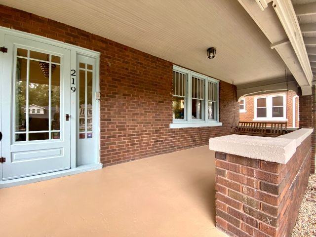 219 N Buchanan St #NA - Photo 2 of 13