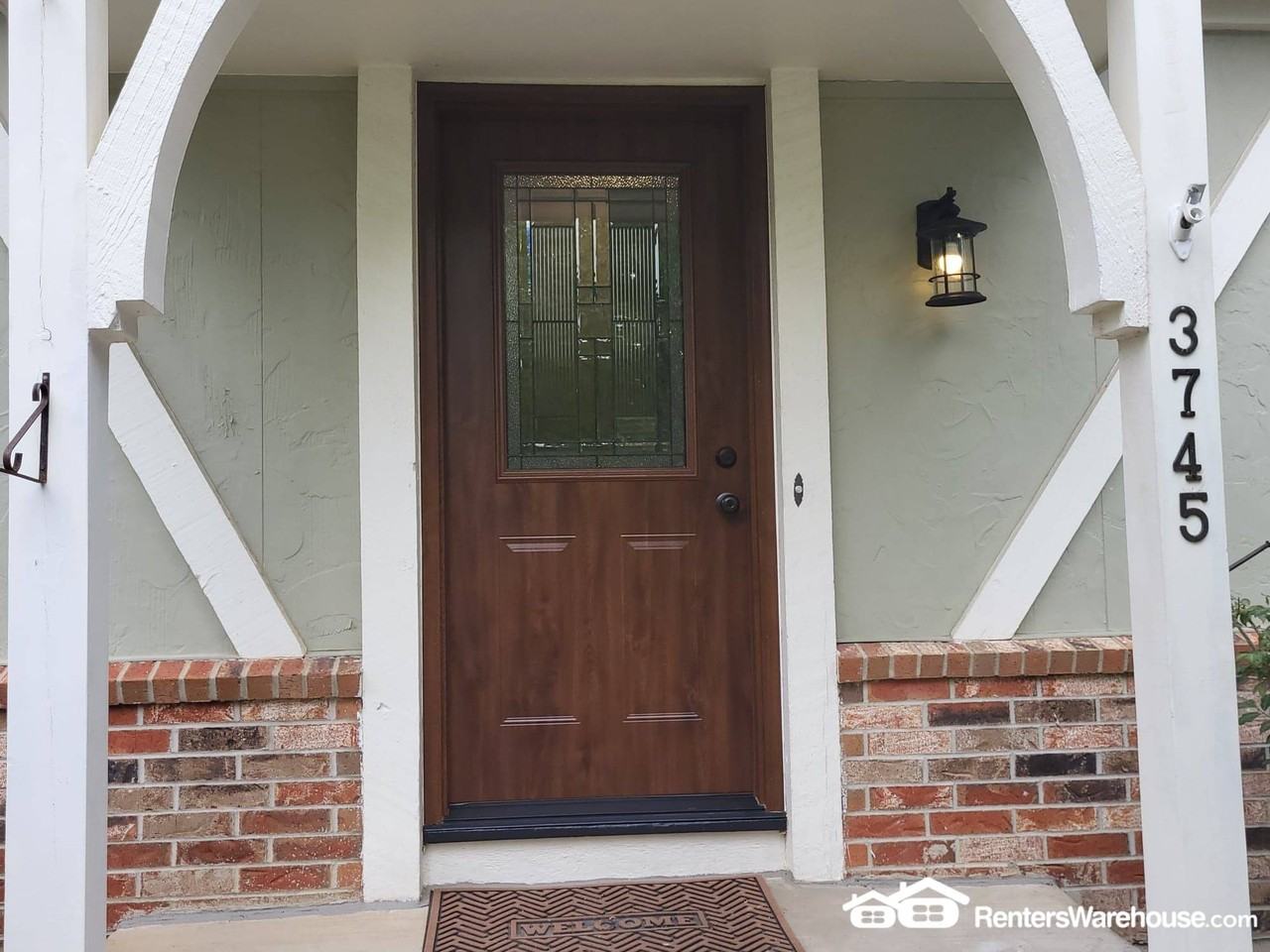 3745 Ne Beechwood Dr - Photo 2 of 10