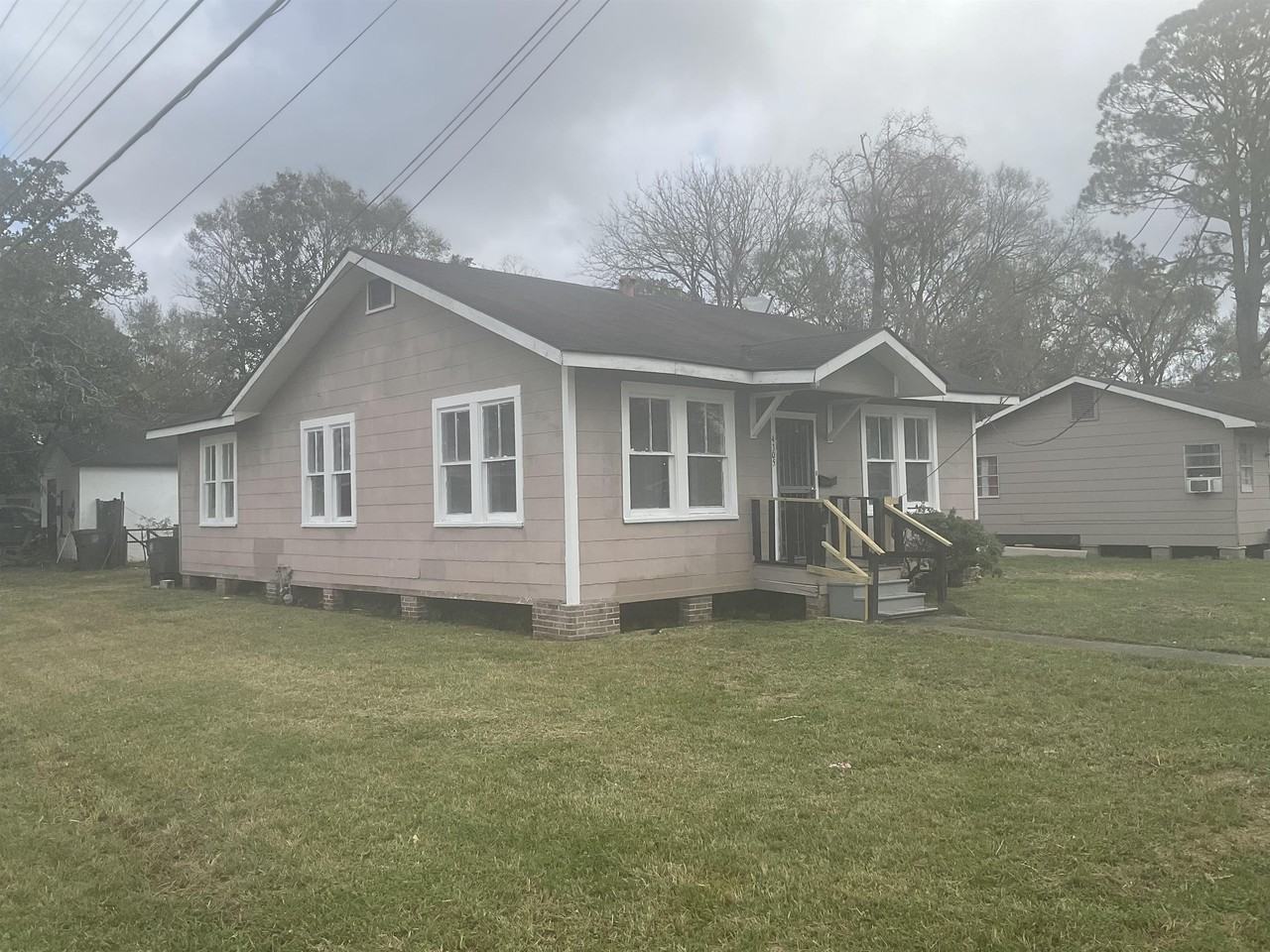 4305 Byron Avenue #1