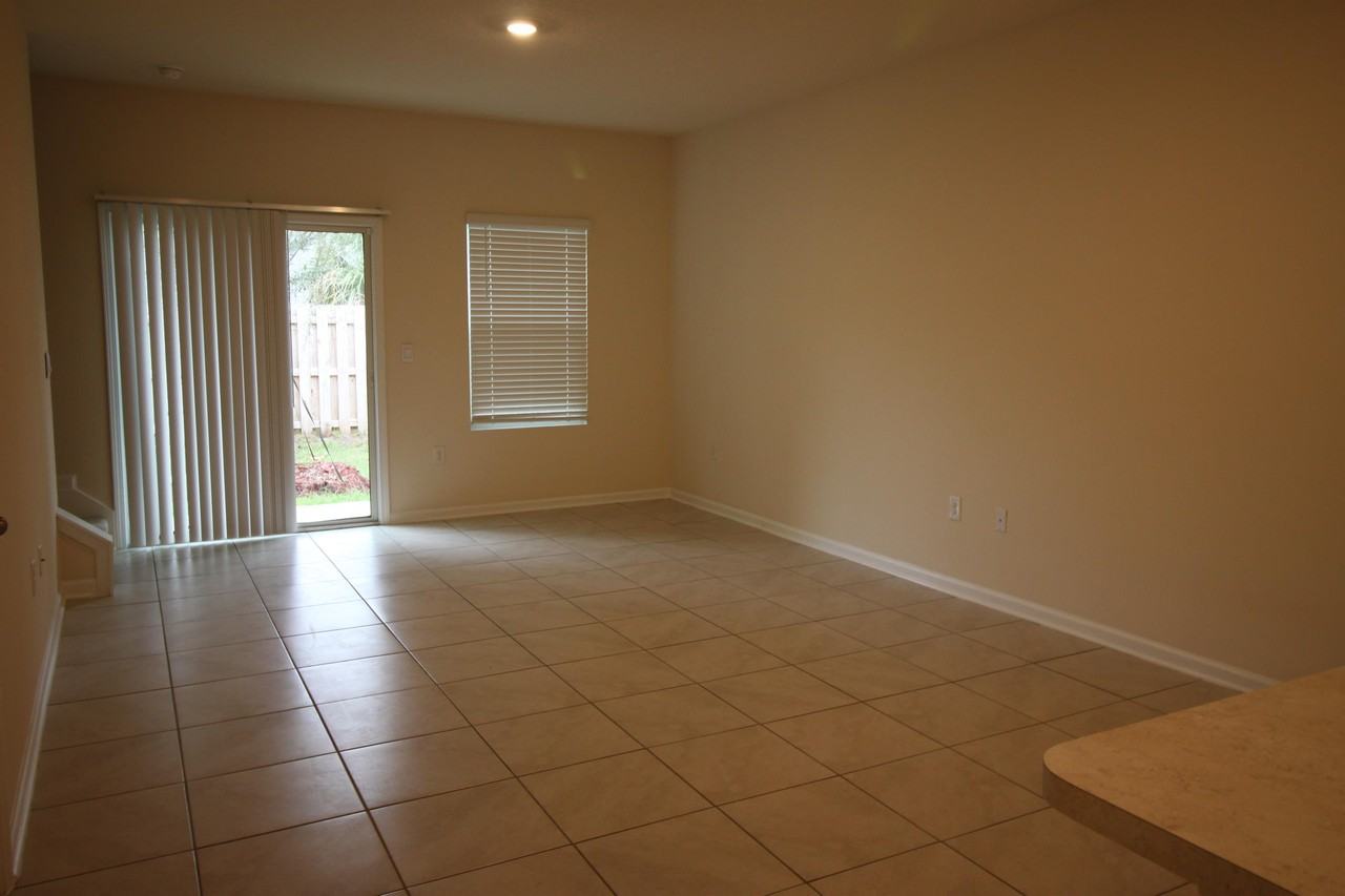 9479 Star Dr #1 - Photo 4 of 6
