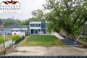 featured image of 1294 Shoreline Avenue