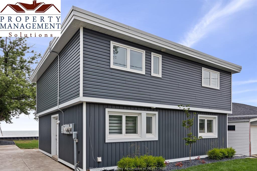 1294 SHORELINE AVENUE, UPPER - Photo 4 of 16