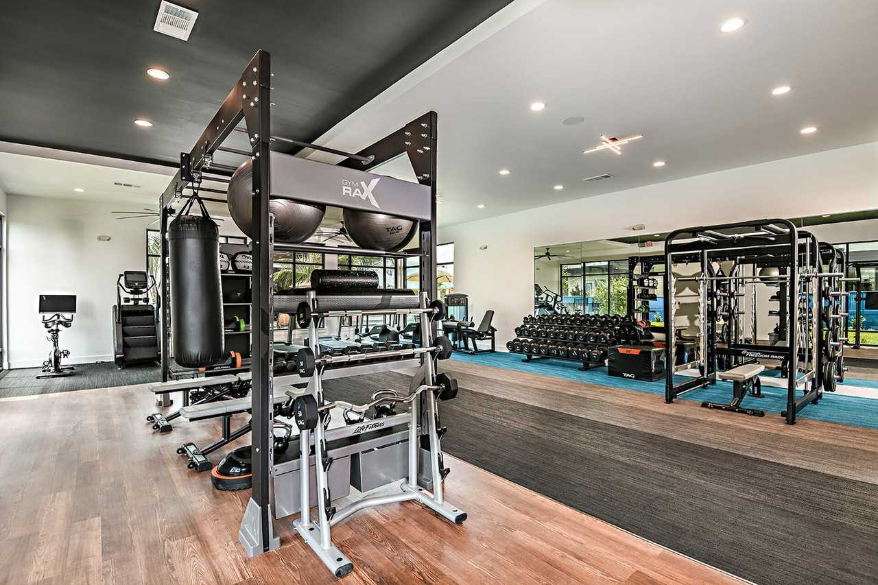 Prado - Photo 2 of 35