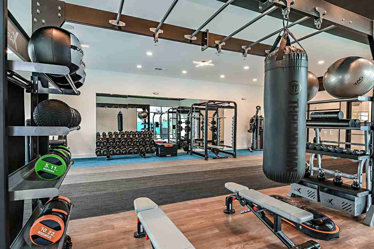 Prado - Photo 3 of 35