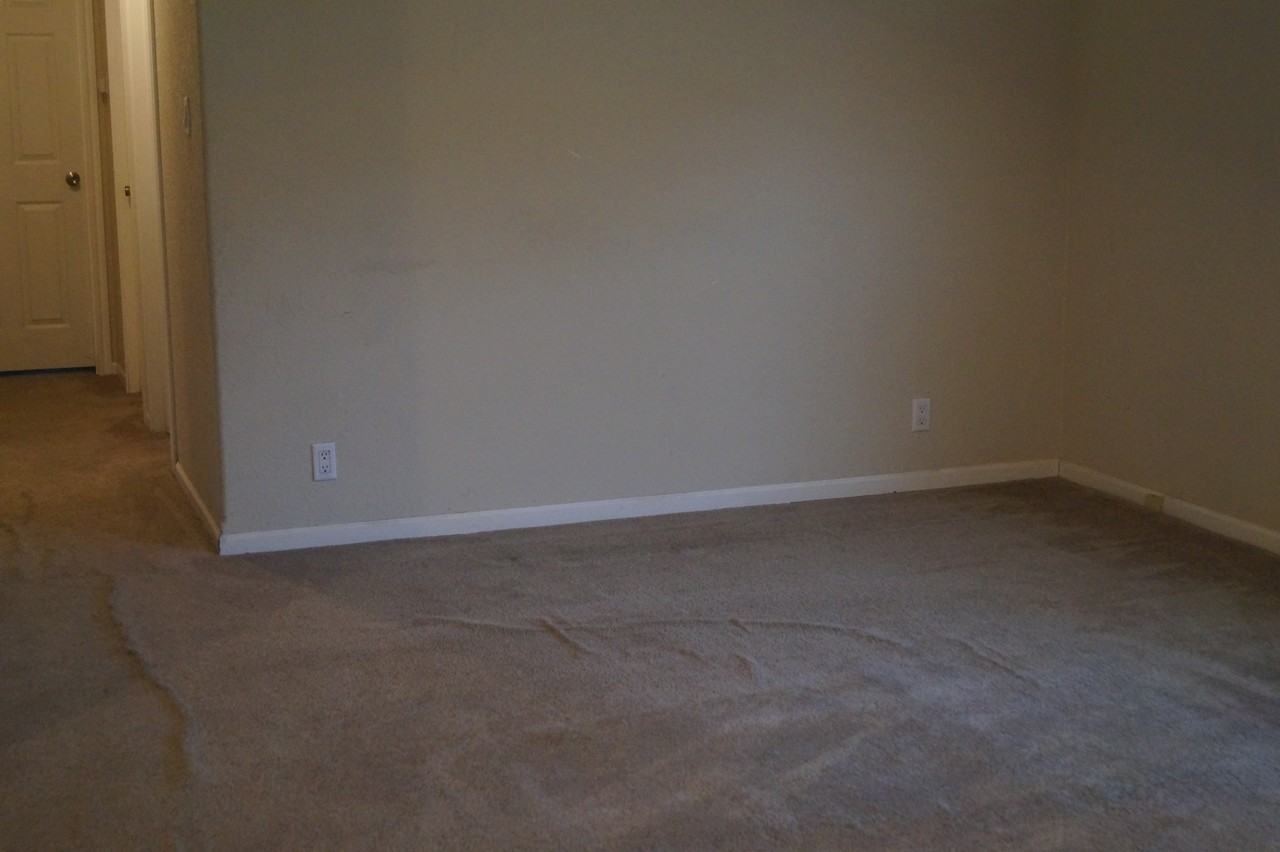 18033 Claudette Dr - Photo 3 of 17