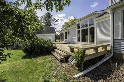 245 Winchester Dr - Photo 3 of 19