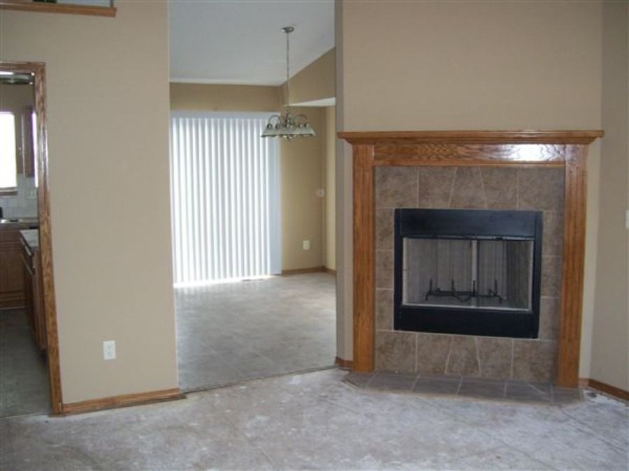 1007 Stone Path - Photo 2 of 5