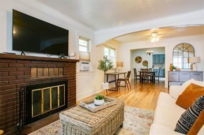 3209 Campus Blvd Ne - Photo 2 of 24