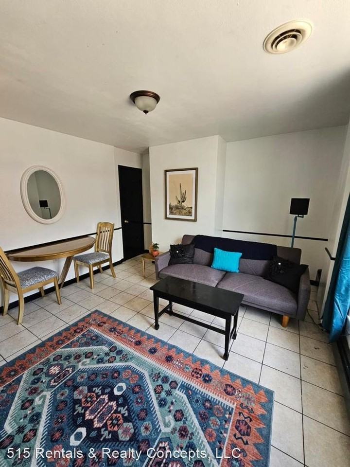 311 E Thayer Ave - Photo 3 of 8