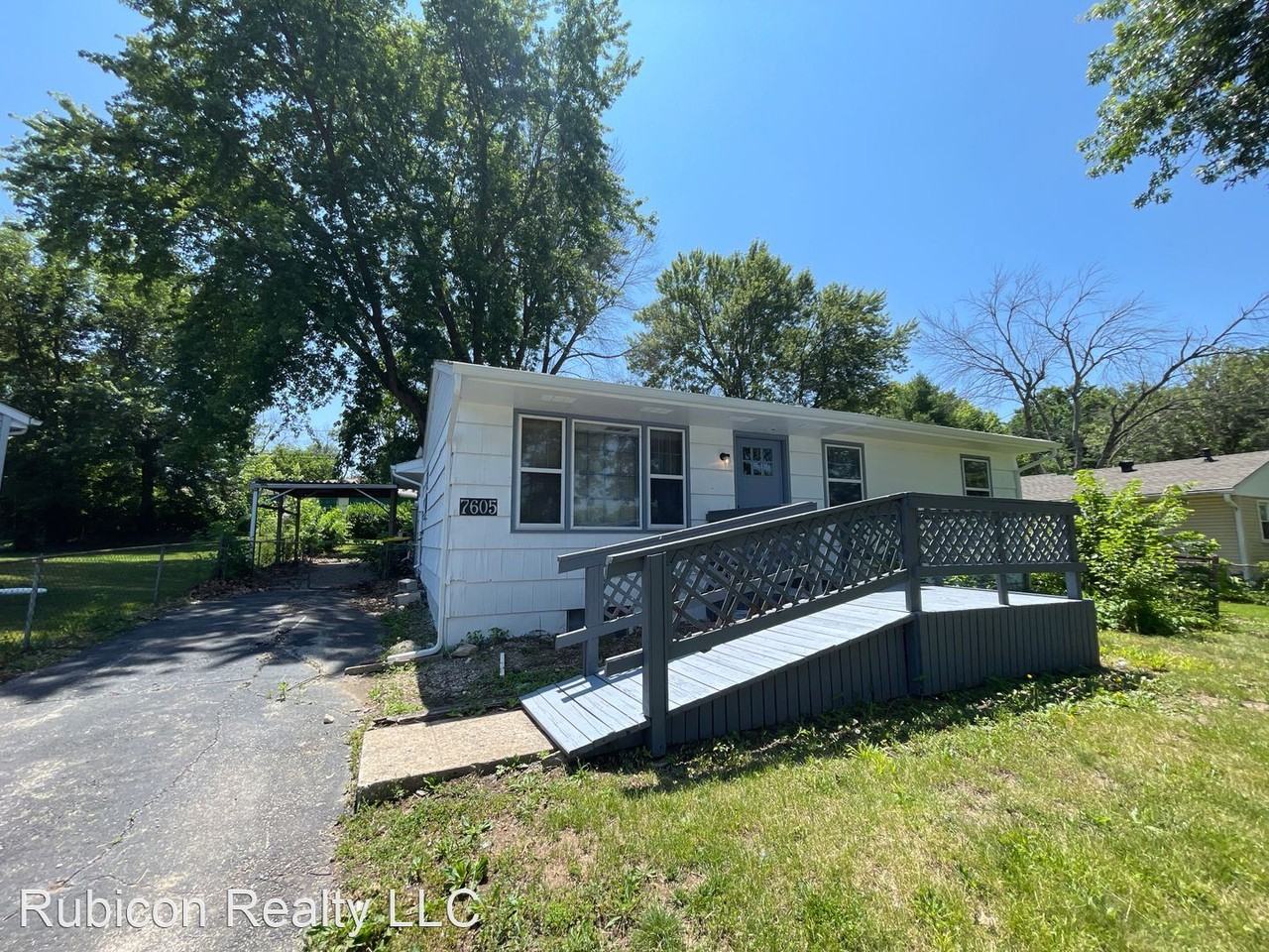 7605 Ozark Rd - Photo 2 of 17