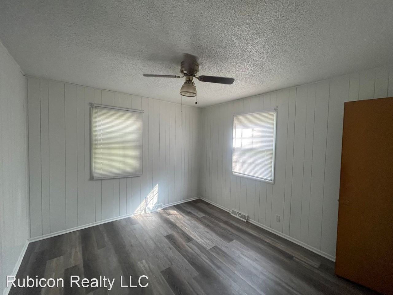 7605 Ozark Rd - Photo 3 of 17