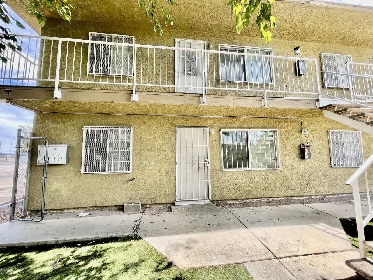 3427 E Cheyenne Ave #A - Photo 5 of 30